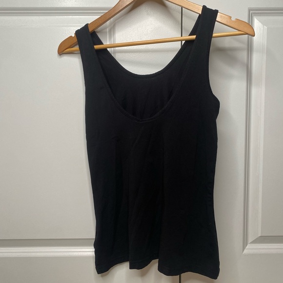 GYMSHARK BLACK TANKTOP - Picture 2 of 3